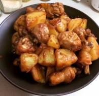 土豆焖鸡腿金龙鱼外婆乡小榨菜籽油 最强家乡菜的做法