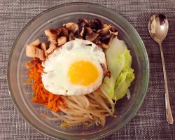 韩式拌饭 비빔밥