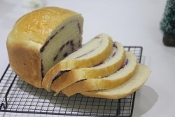 面包机做面包的方法（自制紫薯土司）的做法