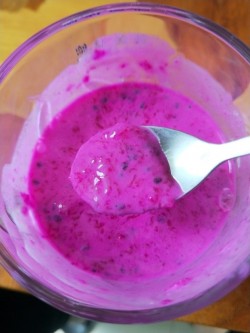 冰镇酸奶紫薯杯