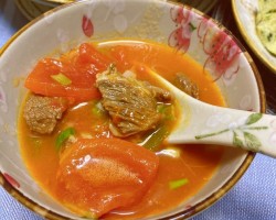 香菇西红柿牛肉汤