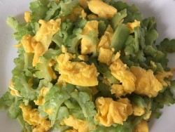 苦瓜炒鸡蛋—迷迭香的做法