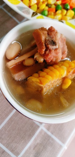​排骨莲藕花生汤的做法和好处有哪些呢？