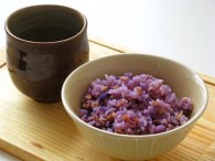 紫甘蓝焖饭美的初心电饭煲的做法