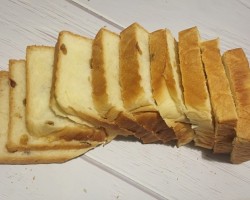 蜂蜜葡萄干吐司面包