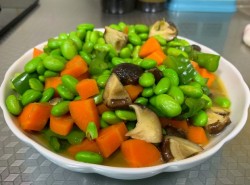 香菇毛豆肉片焖老豆腐