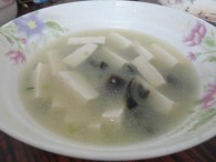 美食百科：皮蛋豆腐汤的做法求解？