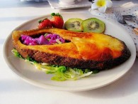 香煎鳕鱼配奶油蛤蜊浓汤的做法