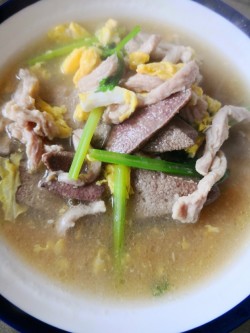 丝瓜猪肝瘦肉汤的做法
