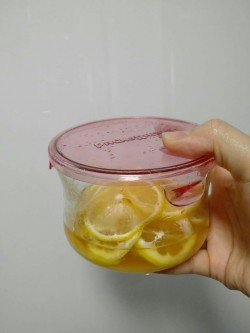 梁食蜂蜜渍柠檬的做法