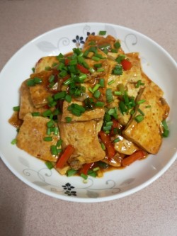 黄豆酱焖豆腐