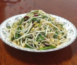 简单菜5:绿豆芽炒韭菜